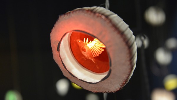 Gravurglas mit Vogelmotiv