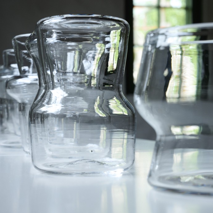 Weitere Ausstellungsstücke aus Glas (vergrößerte Bildansicht wird geöffnet)