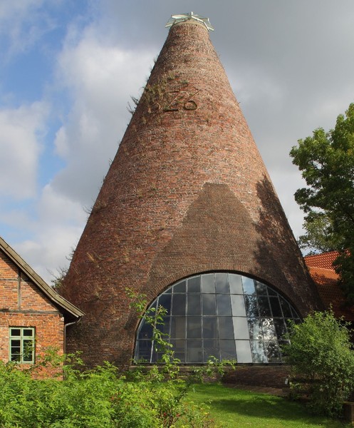 Glasturm der Glashütte Gernheim