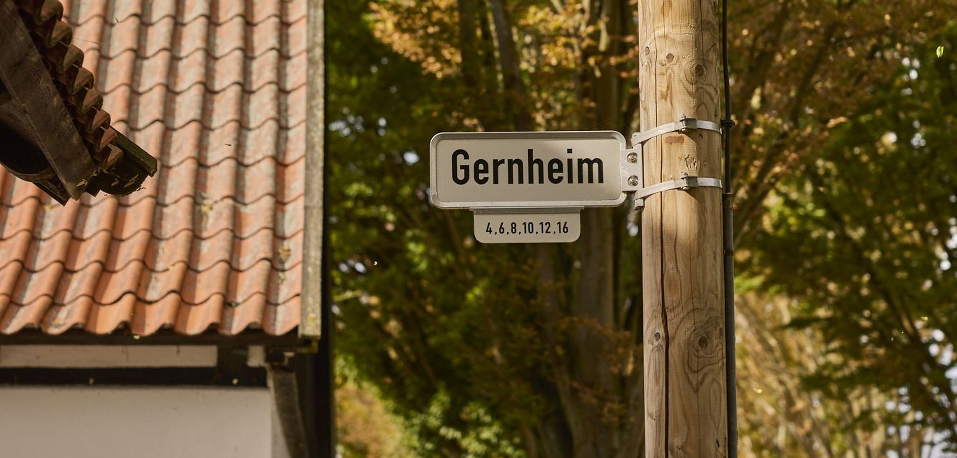 Strassenschild mit der Aufschrift Gernheim